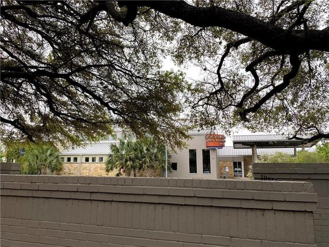 2500 Steck Ave 2, Austin, TX 78757