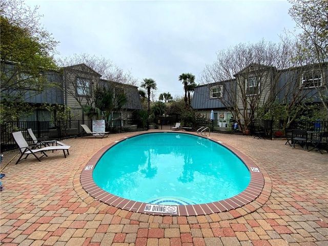 2500 Steck Ave 2, Austin, TX 78757