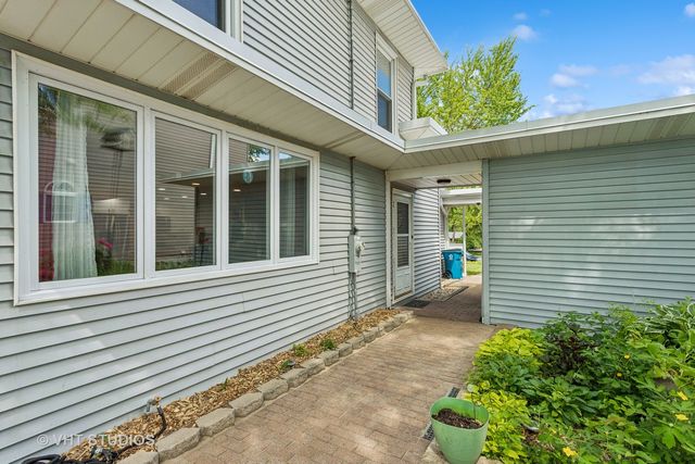 5720 Dunham Road, Downers Grove, IL 60516