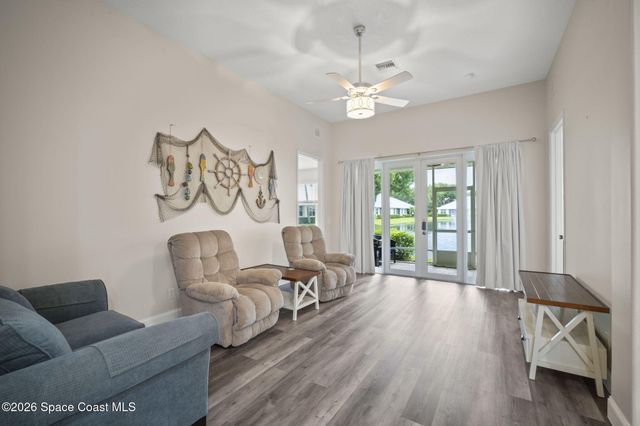 406 Pineapple Square SW, Vero Beach, FL 32962