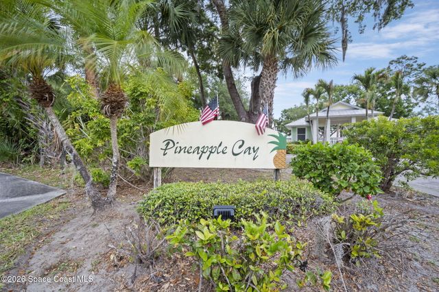 406 Pineapple Square SW, Vero Beach, FL 32962