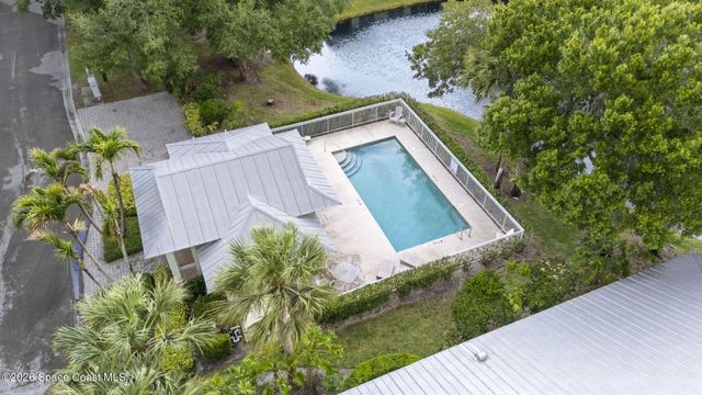 406 Pineapple Square SW, Vero Beach, FL 32962