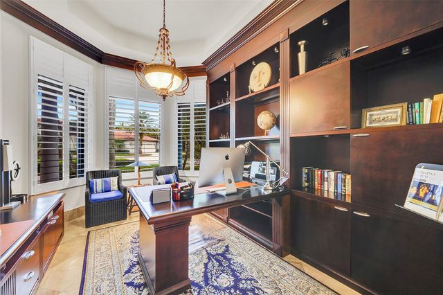 3600 Paddock Rd, Weston, FL 33331