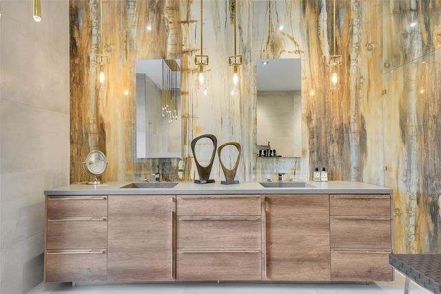 3600 Paddock Rd, Weston, FL 33331