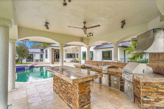 3600 Paddock Rd, Weston, FL 33331