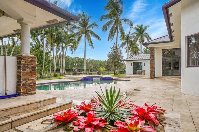 3600 Paddock Rd, Weston, FL 33331