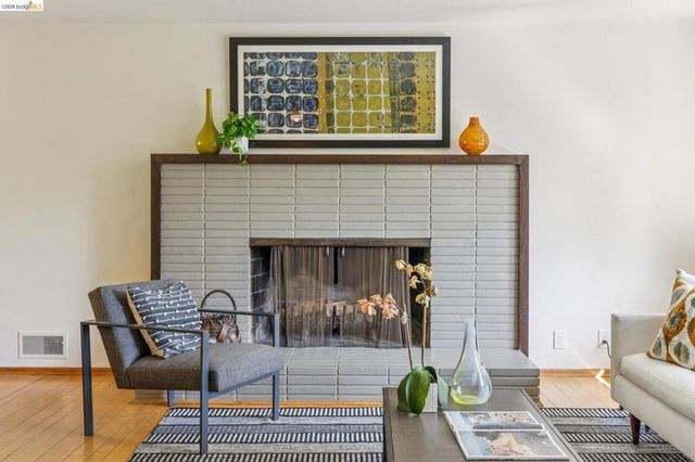 844 Blair Ave, Oakland, CA 94611
