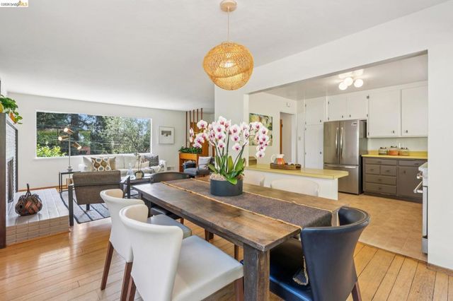 844 Blair Ave, Oakland, CA 94611