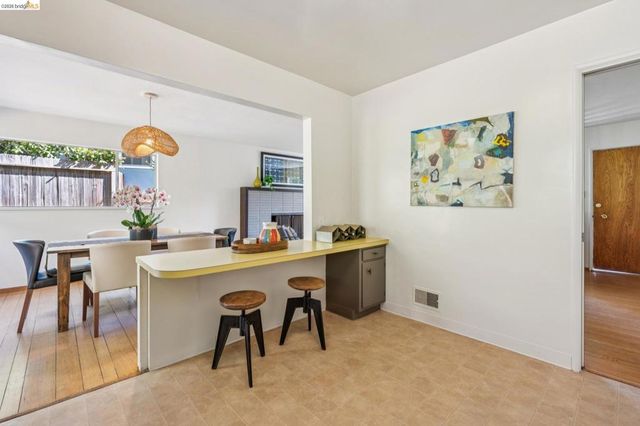 844 Blair Ave, Oakland, CA 94611