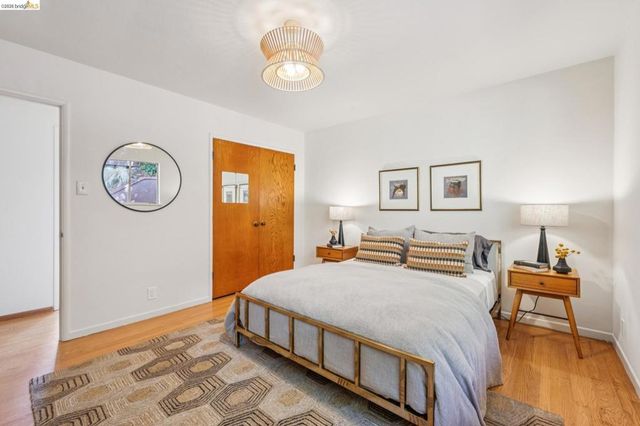 844 Blair Ave, Oakland, CA 94611