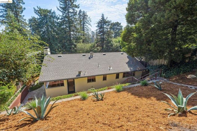 844 Blair Ave, Oakland, CA 94611