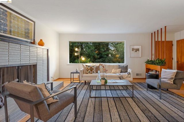 844 Blair Ave, Oakland, CA 94611