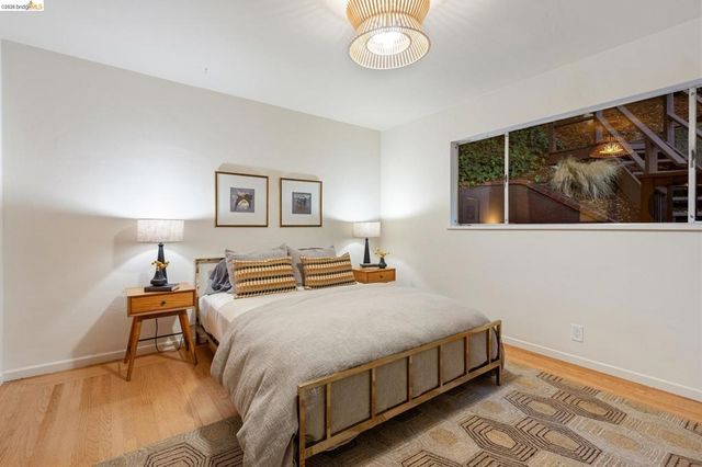 844 Blair Ave, Oakland, CA 94611