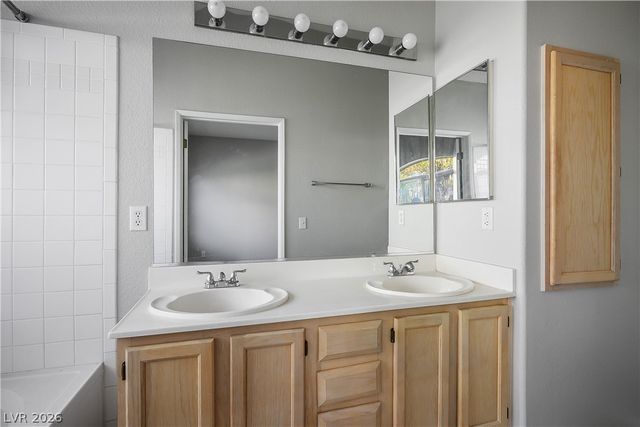 5415 West Harmon Avenue 1122, Las Vegas, NV 89103