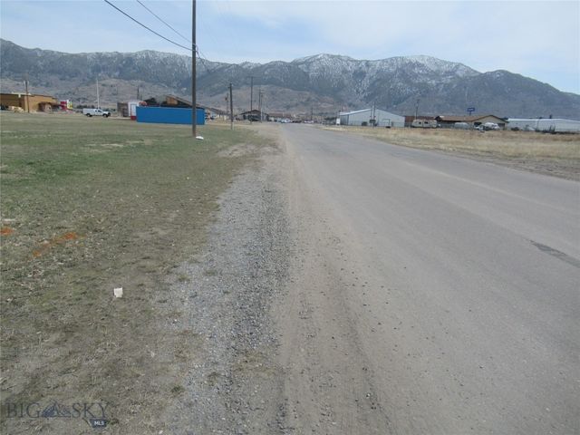 1830 Holmes, Butte, MT 59701
