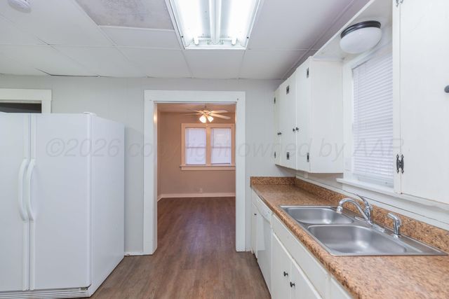 2214 S TAYLOR Street, Amarillo, TX 79109