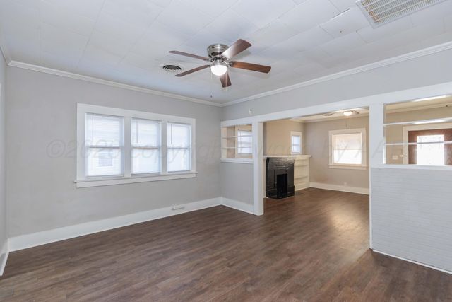 2214 S TAYLOR Street, Amarillo, TX 79109