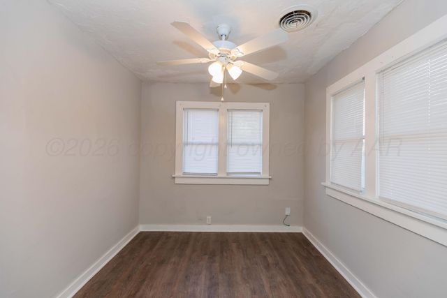 2214 S TAYLOR Street, Amarillo, TX 79109