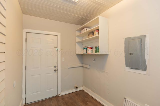 2214 S TAYLOR Street, Amarillo, TX 79109