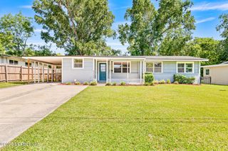 6765 SNOW WHITE Drive, Jacksonville, FL 32210