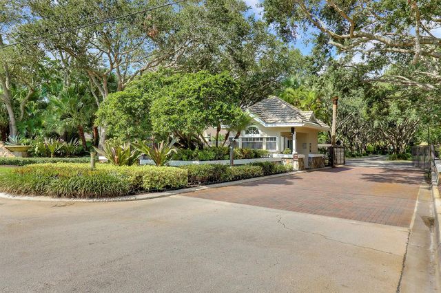 18791 SE River Ridge Road, Jupiter, FL 33469