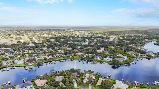 18791 SE River Ridge Road, Jupiter, FL 33469