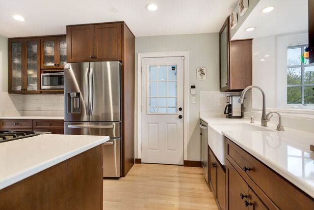 227 Miraflores Avenue, Waukegan, IL 60087