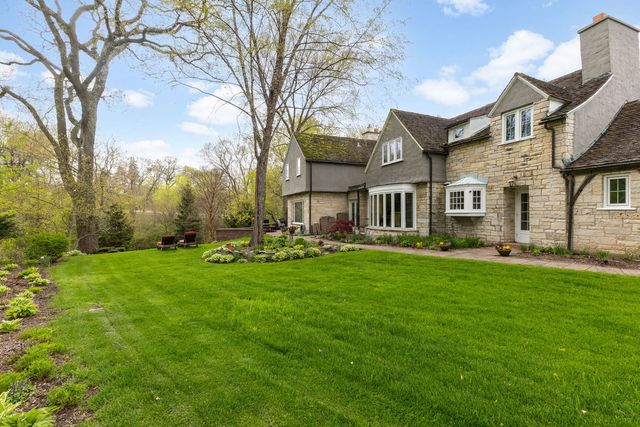 227 Miraflores Avenue, Waukegan, IL 60087
