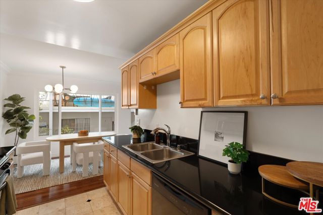 1021 5th Street 107, Santa Monica, CA 90403