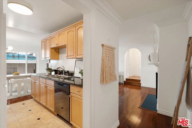 1021 5th Street 107, Santa Monica, CA 90403