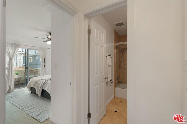 1021 5th Street 107, Santa Monica, CA 90403