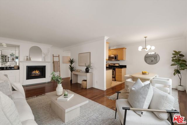 1021 5th Street 107, Santa Monica, CA 90403