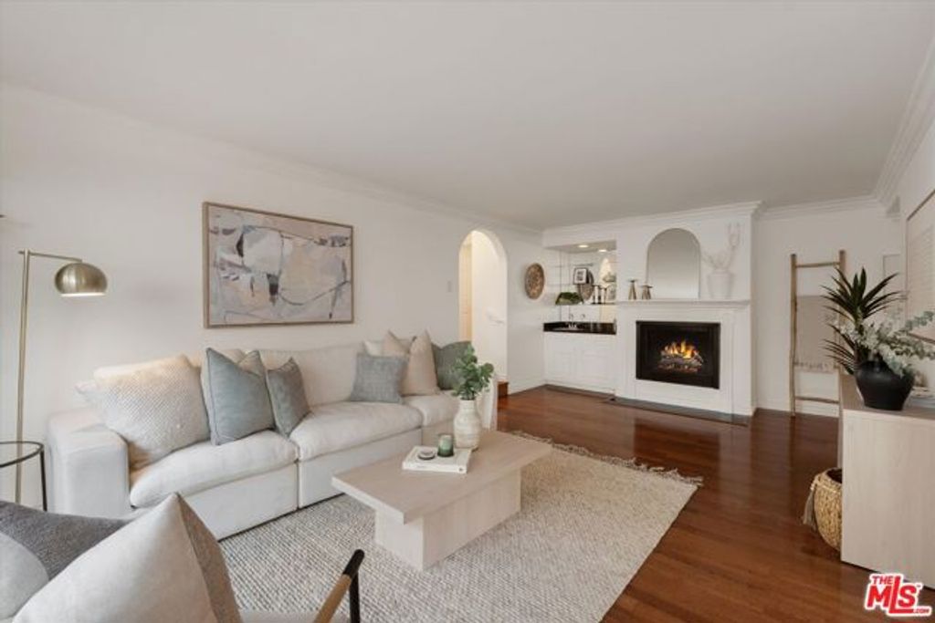 1021 5th Street 107, Santa Monica, CA 90403