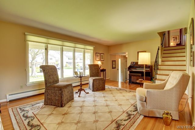 17 Willow Green Drive, Amherst, NY 14228