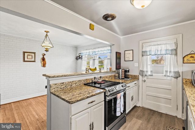 1885 ROOSEVELT AVE, York, PA 17408