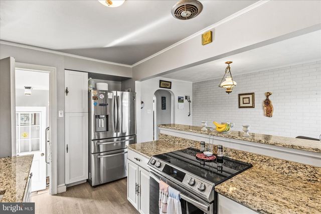 1885 ROOSEVELT AVE, York, PA 17408