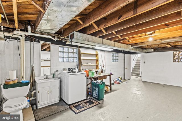 1885 ROOSEVELT AVE, York, PA 17408