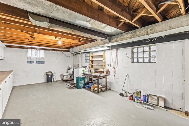 1885 ROOSEVELT AVE, York, PA 17408