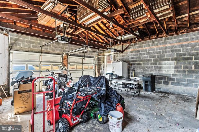 1885 ROOSEVELT AVE, York, PA 17408