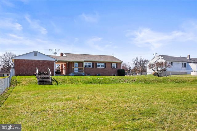 1885 ROOSEVELT AVE, York, PA 17408