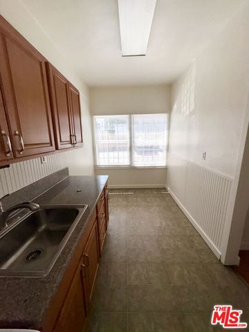 439 N Van Ness Avenue, Los Angeles, CA 90004