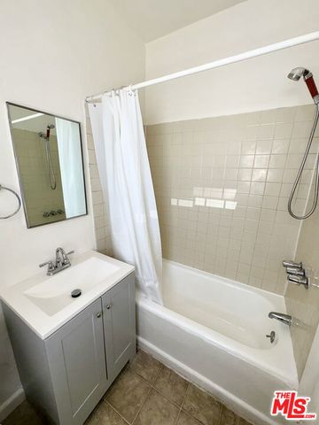 439 N Van Ness Avenue, Los Angeles, CA 90004