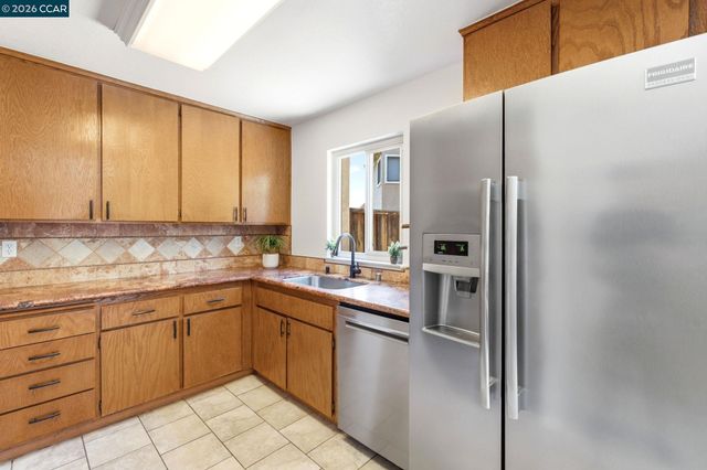 1167 Saint Matthew Pl 102, Concord, CA 94518