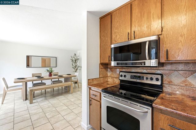 1167 Saint Matthew Pl 102, Concord, CA 94518