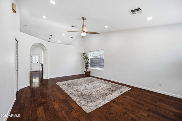4928 E DARTMOUTH Street, Mesa, AZ 85205