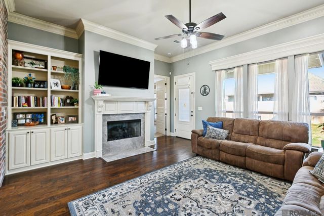 16929 Bentons Ferry Ave, Greenwell Springs, LA 70739