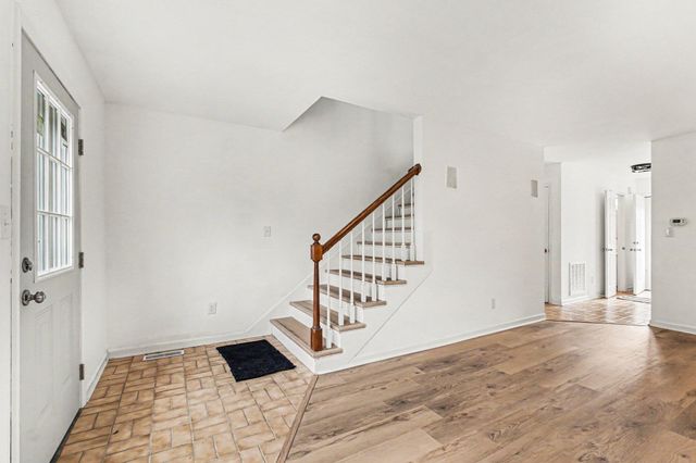 3195 Aqueduct Drive, Lexington, KY 40517