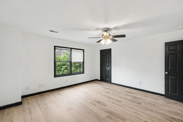 3195 Aqueduct Drive, Lexington, KY 40517