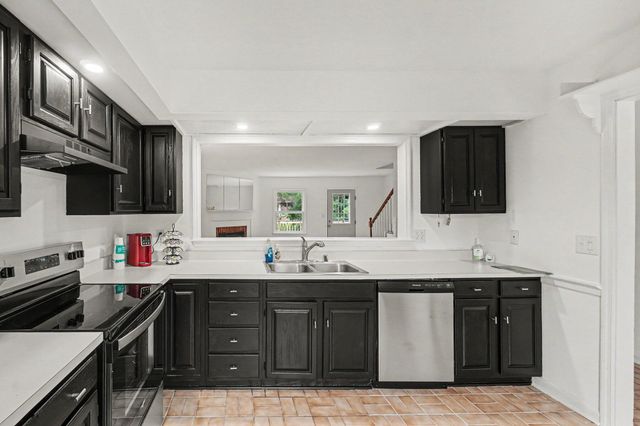 3195 Aqueduct Drive, Lexington, KY 40517