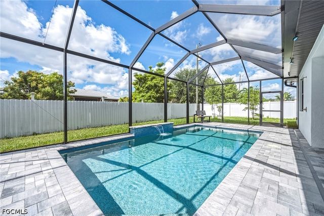 310 NW 14th ST, Cape Coral, FL 33993